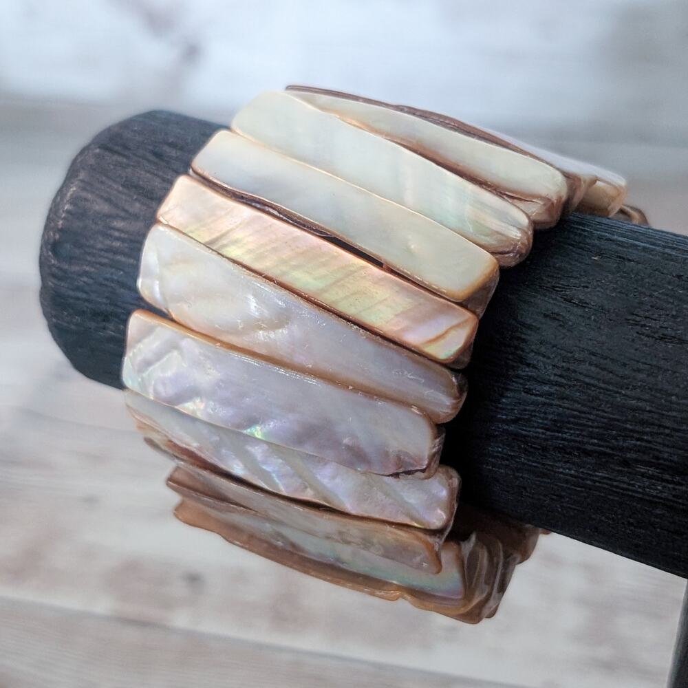 Vintage Stretch Bracelet Wide/Chunky Shell? Statement